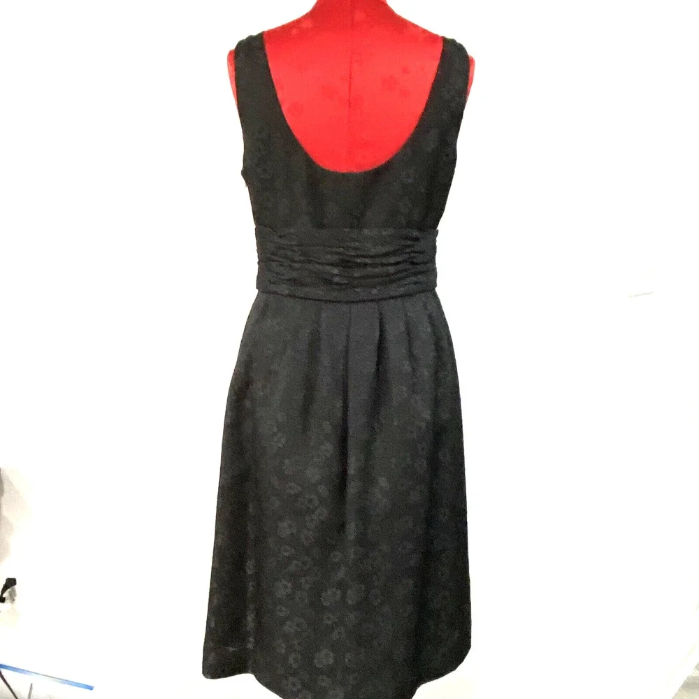 Evan Picone size 10 black brocade cocktail dress scoop neck sleeveless elegant
